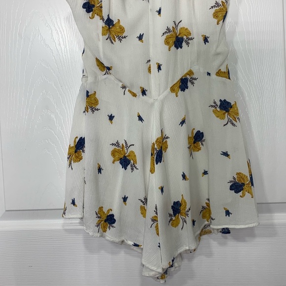 Free People Halter Tie Floral Print Romper Sz 2 - Picture 5 of 8